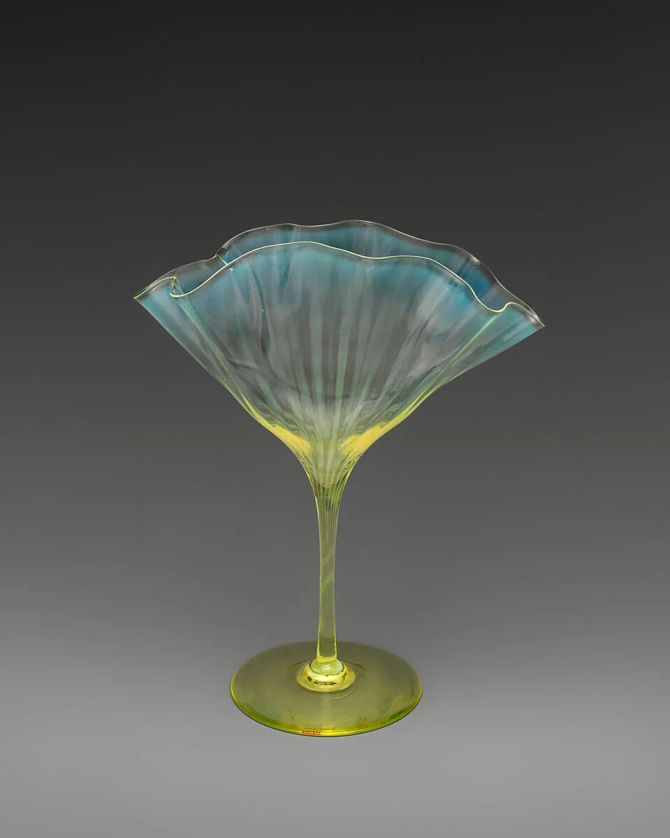 Fan-shaped vase — Harry Powell|James Powell and Sons|Whitefriars Glassworks