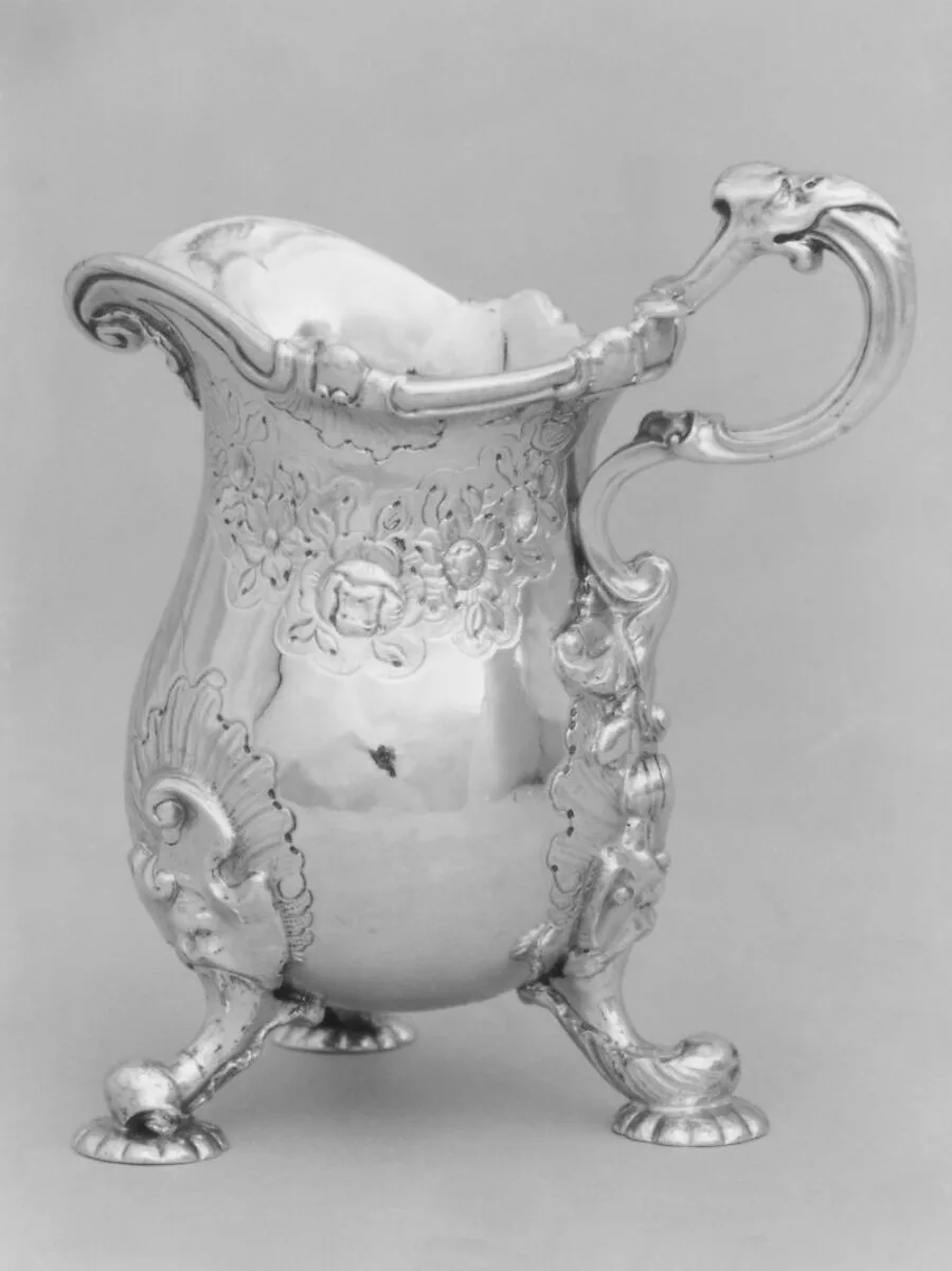 Cream jug — Paul de Lamerie