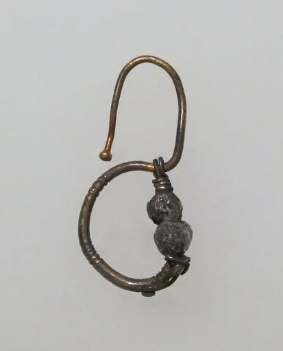 Earring, delta-shaped with beads