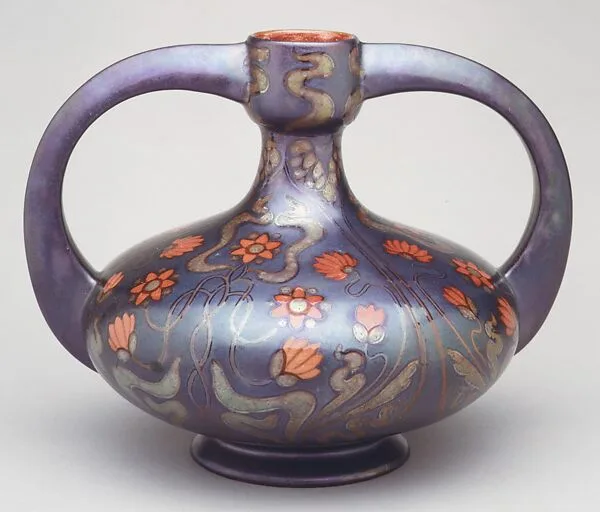 Vase — Zsolnay