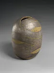 栗木達介作 銀緑彩文扁壺|Vase with silver-painted linear design — Kuriki Tatsusuke