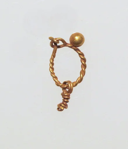 Gold earring with ball stud and pendant (missing)