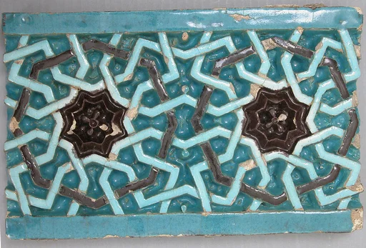 Tile Decorated with Entrelacs Pattern Based on Octagons