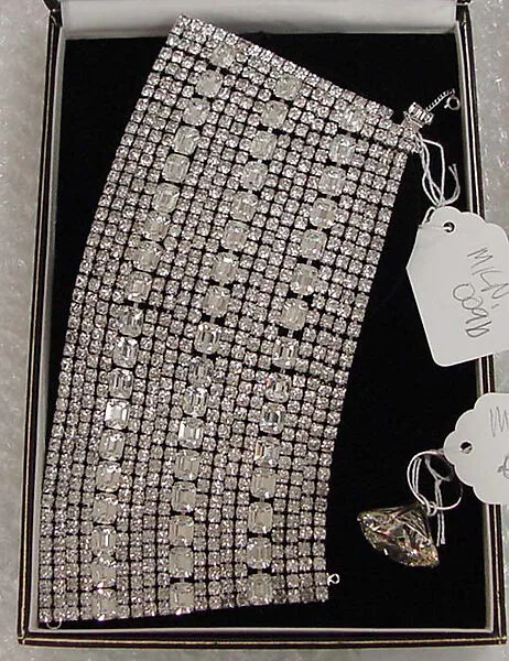 Jewelry set — Unknown