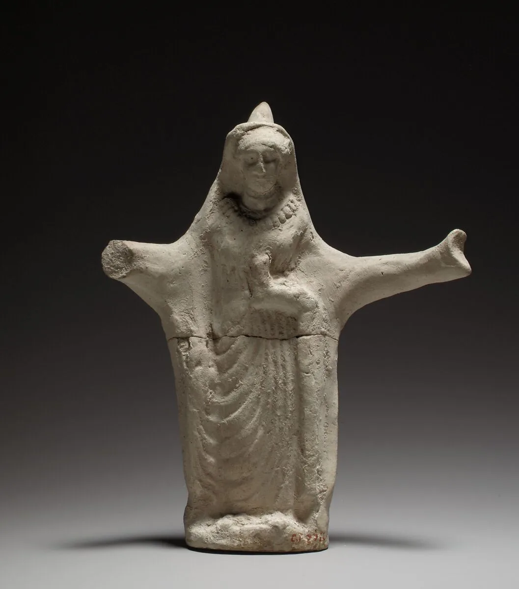 Terracotta statuette of a woman from a ring dance — Unknown