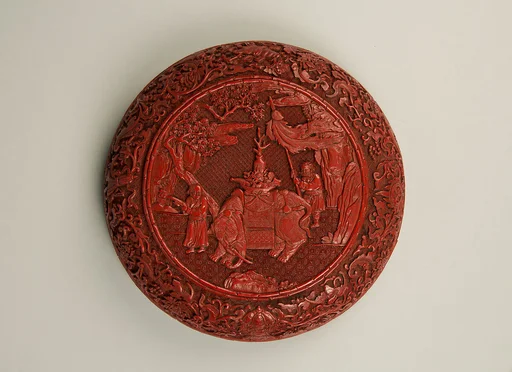 清乾隆    剔紅昇平寶盒一對|One of a pair of boxes with elephants