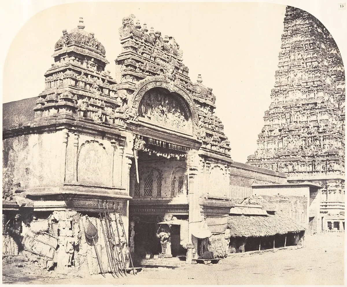 Entrance to the Temple of Minakshi in the Great Pagoda — Linnaeus Tripe