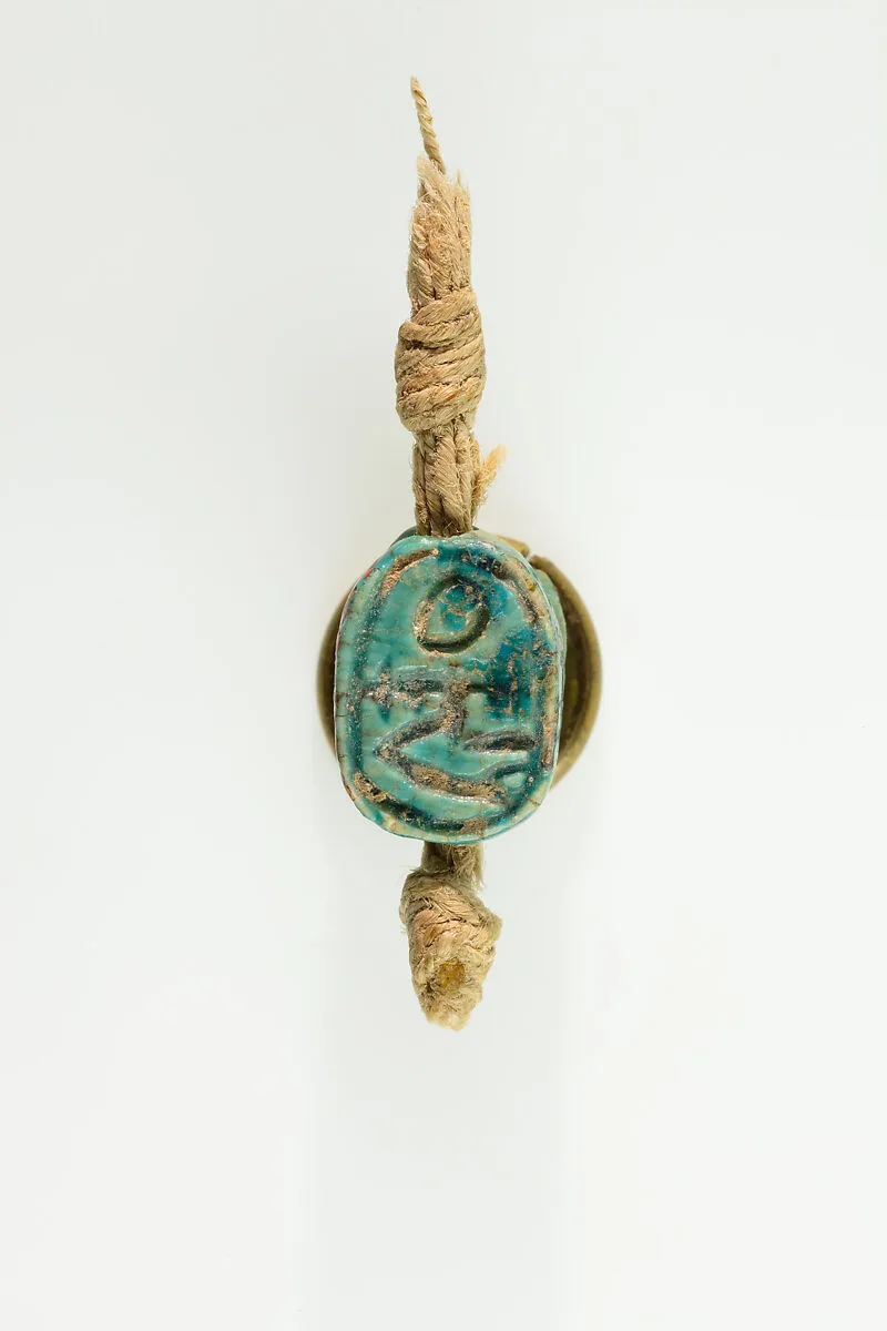 Seal in the shape of a hedgehog on original string — Unknown