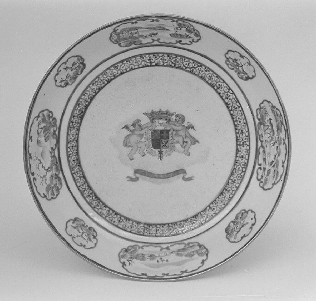 Saucer (part of a service) — Unknown