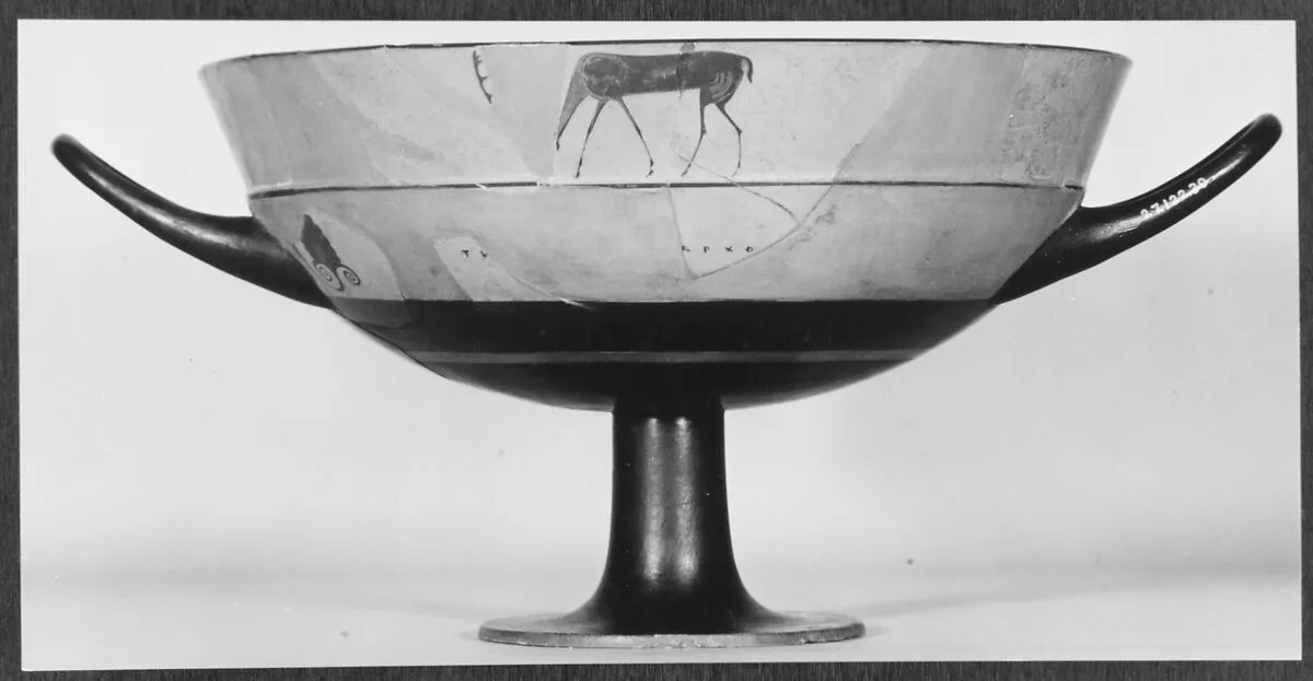 Terracotta kylix: lip-cup (drinking cup) — Tleson Painter|Tleson