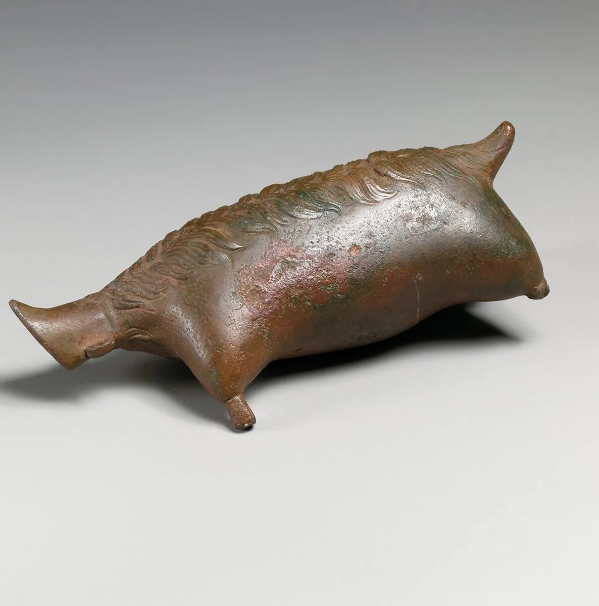 Bronze askos (flask) in the form of a goatskin — Unknown