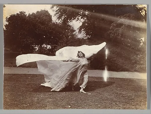 Loie Fuller Dancing