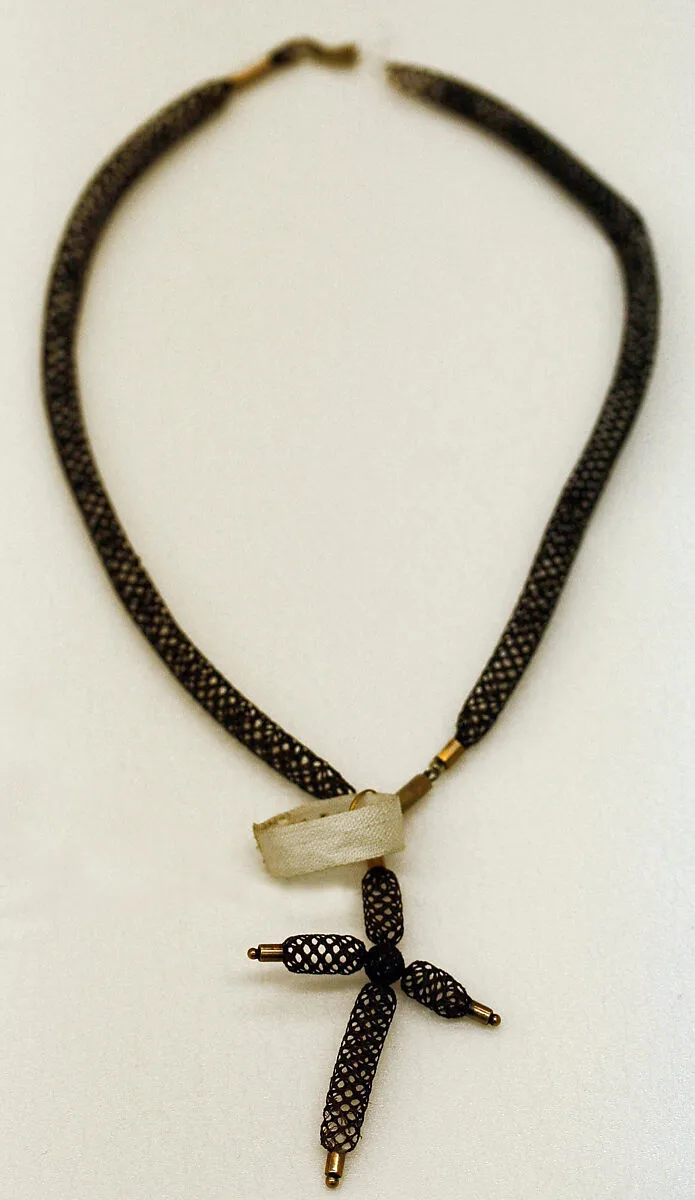 Necklace — Unknown