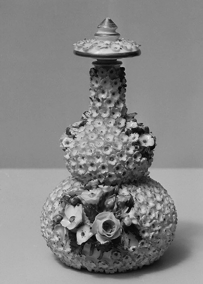 Bottle with stopper — Jacob Petit|Fontainebleau