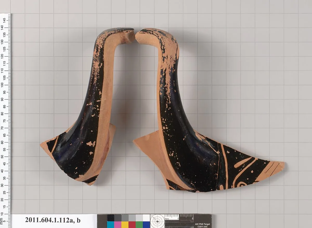 Terracotta fragments of a kylix (drinking cup) — Unknown