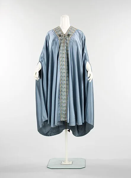 Evening cape — Liberty & Co.