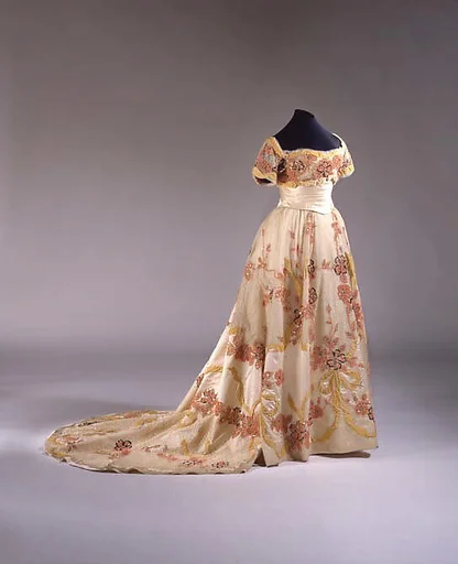 Ball gown