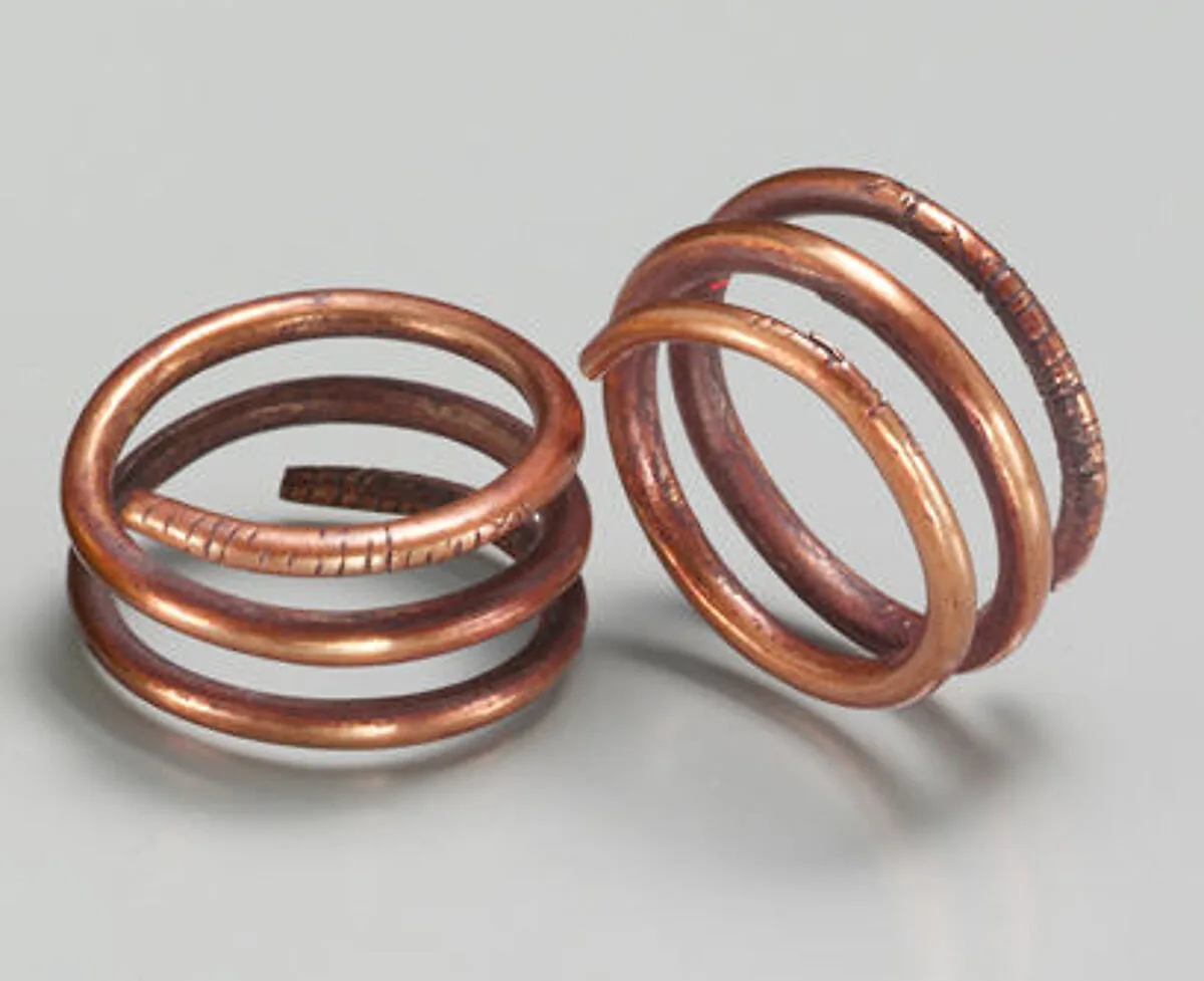 Pair of Sprial Earrings (with 16.10.469) — Unknown