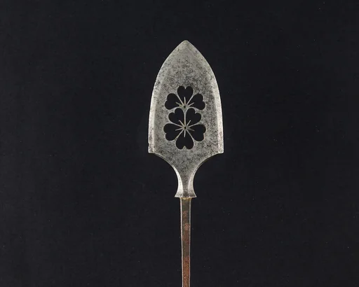Arrowhead (<i>Yanone</i>)