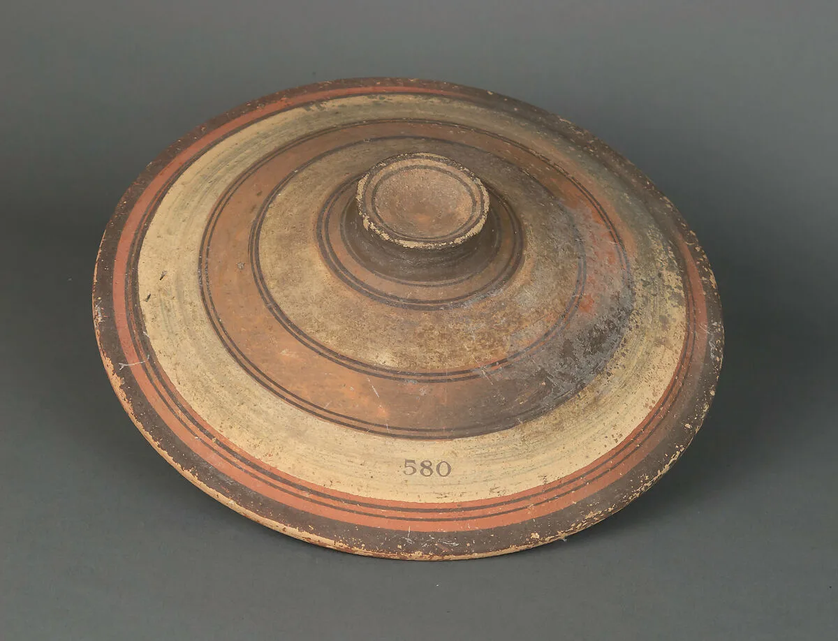 Lid of a bowl with knob — Unknown