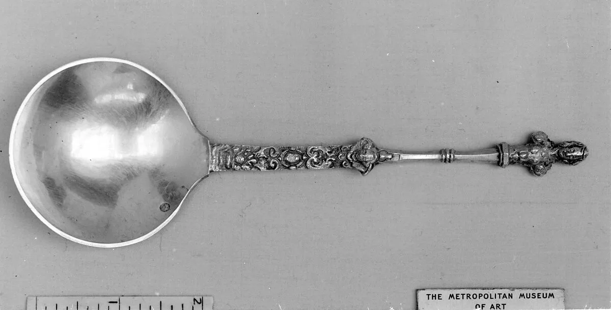 Figure-top spoon — Jan van Staaten