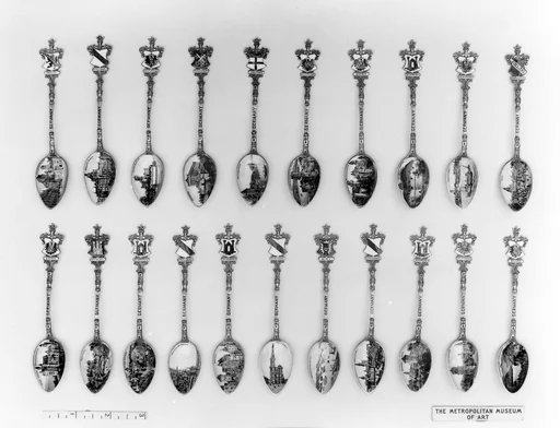 Souvenir spoon