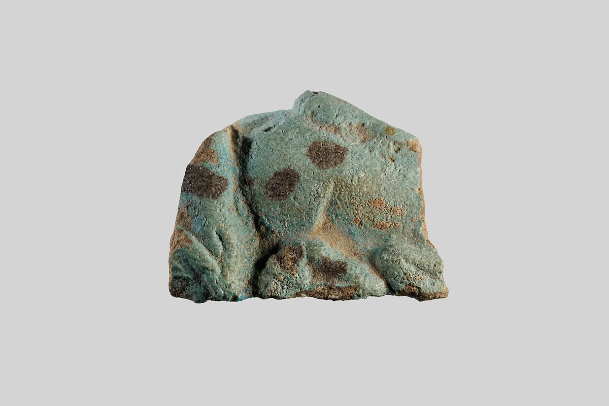Fragment of a large animal figurine — Unknown