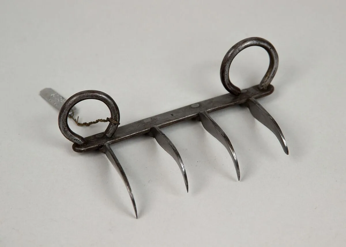 Tiger's Claw (Bagh Nakh) — Unknown