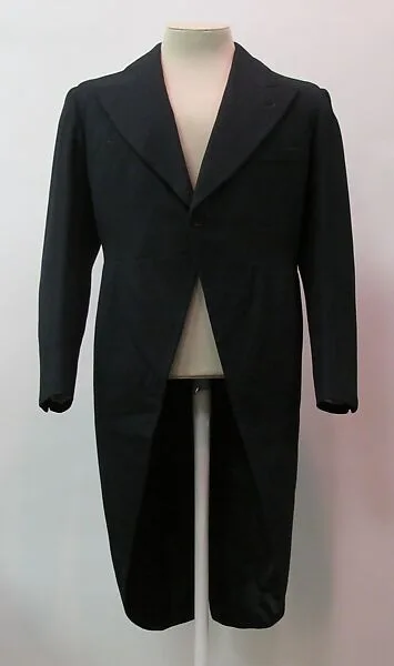 Suit — Unknown