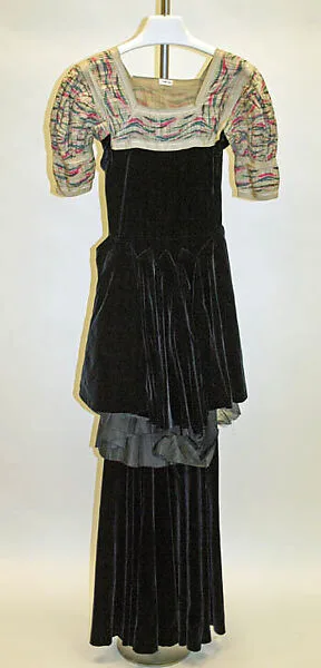 Evening ensemble — Lucien Lelong