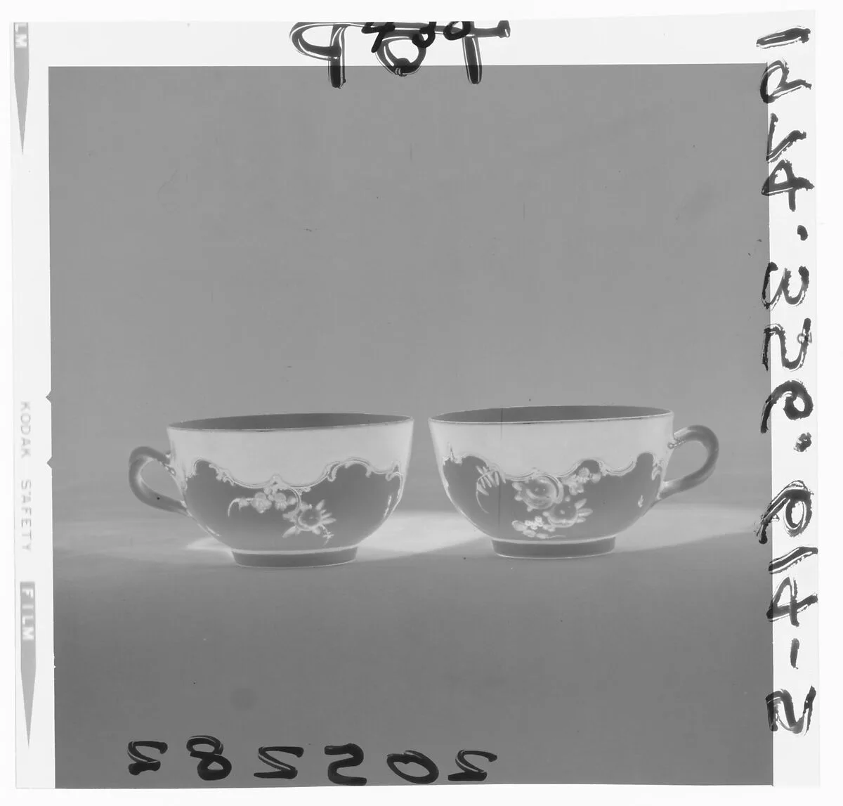 Cup (part of a service) — Worcester factory|Dr. Wall Period