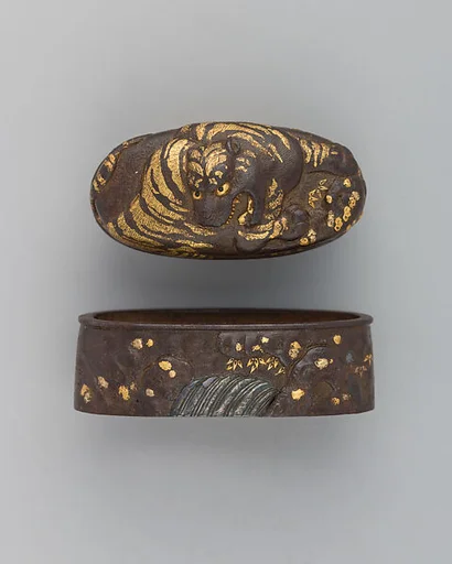 Sword-Hilt Collar and Pommel (Fuchigashira)