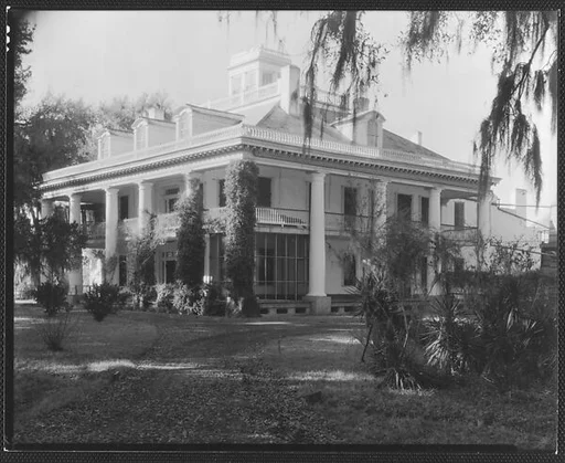 [Plantation House, Burnside, Louisiana]