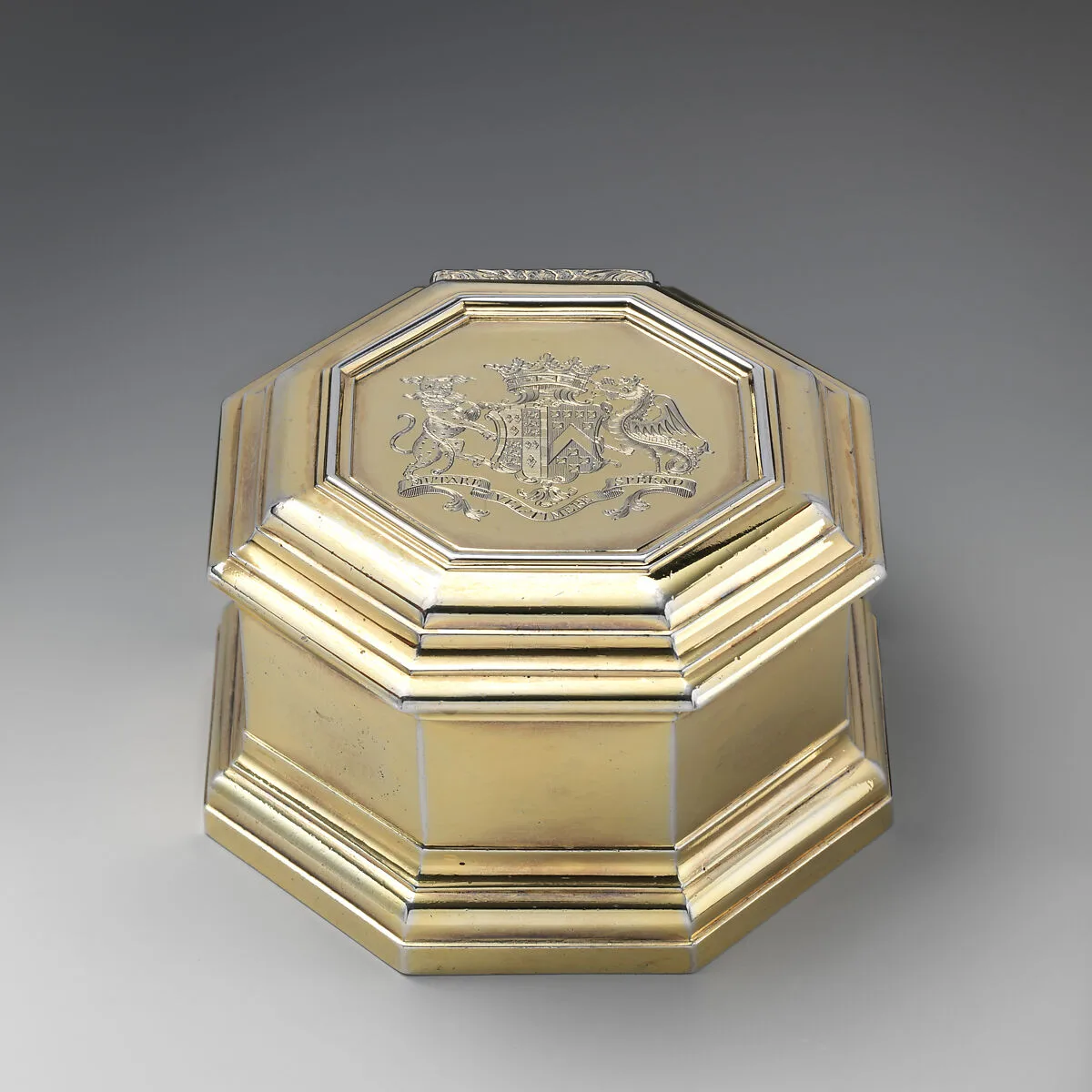 Octagonal box with arms of Henry Somerset-Scudamore, 3rd Duke of Beaufort (1707–1745) — John White|Charles Gardiner
