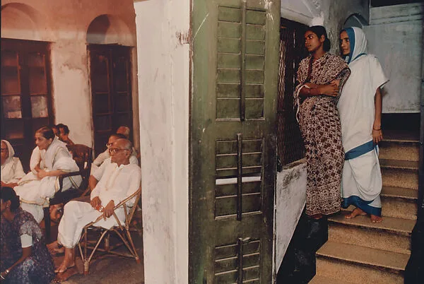 Employees in a Household, Calcutta, West Bengal — Raghubir Singh