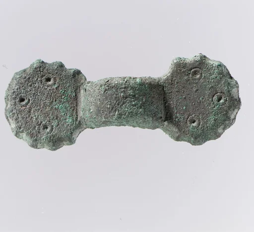 Equal-Arm Brooch