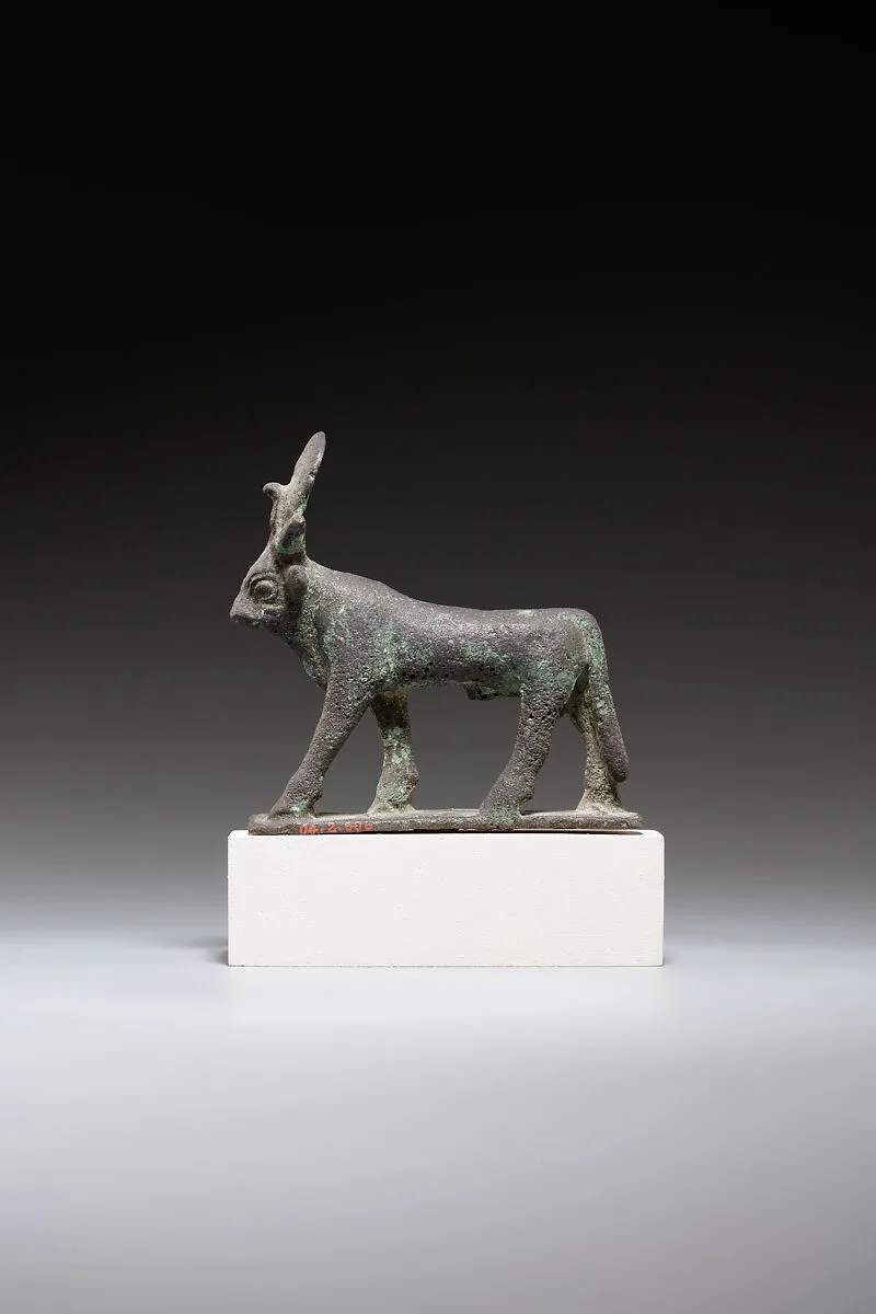 Figurine, bull — Unknown
