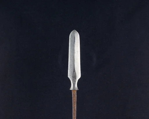 Arrowhead (<i>Yanone</i>)