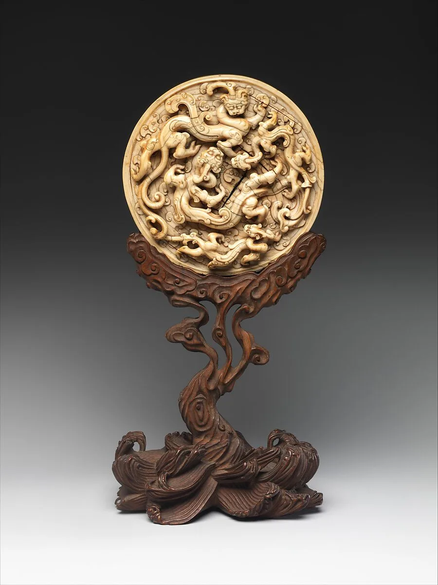 元末明初 象牙雕螭龍圓牌|Disk with dragons — Unknown