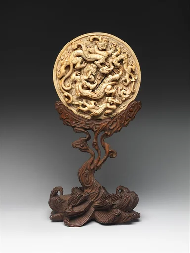 元末明初 象牙雕螭龍圓牌|Disk with dragons