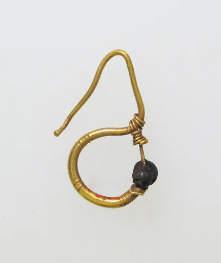 Earring, delta-shaped with beads
