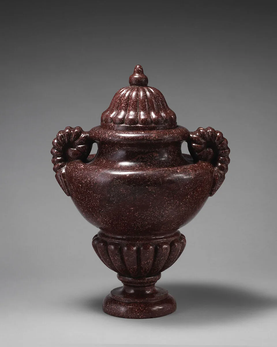 Urn with ram's horn handles and gadrooned lid and socle (one of a pair) — Unknown