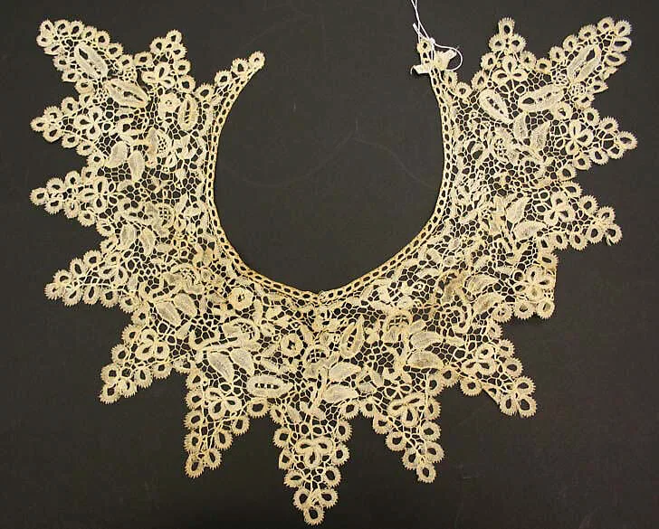 Collar — Unknown