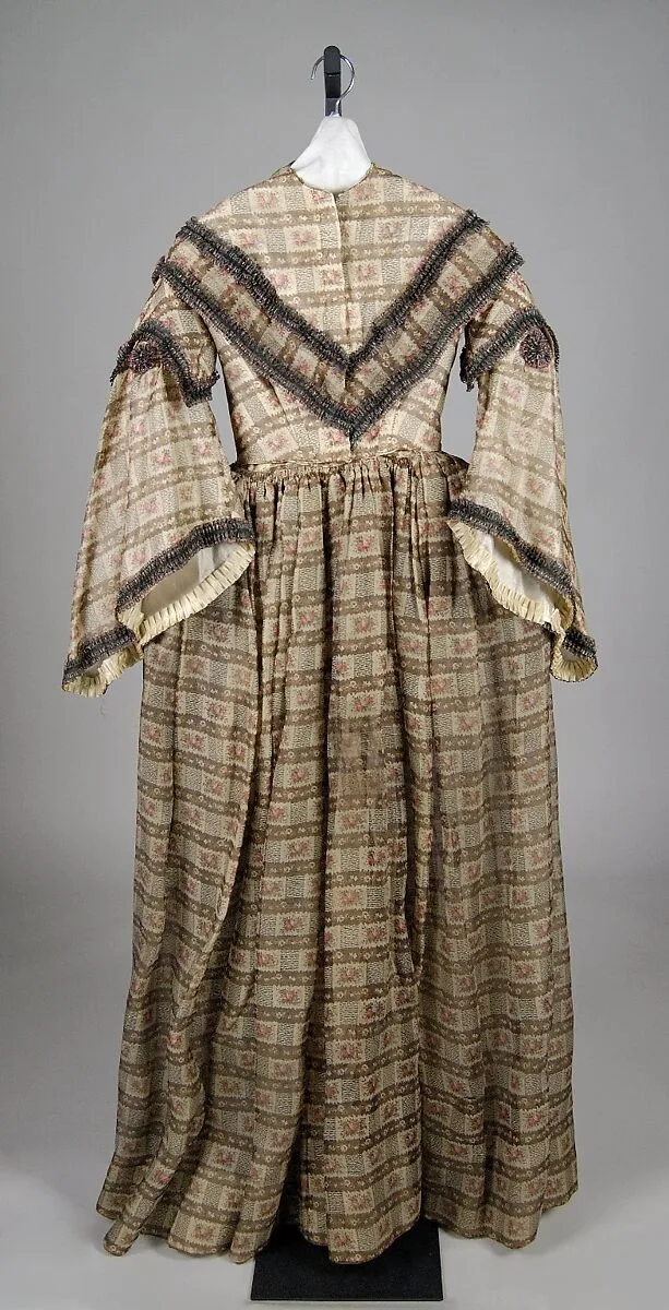 Afternoon dress — Unknown