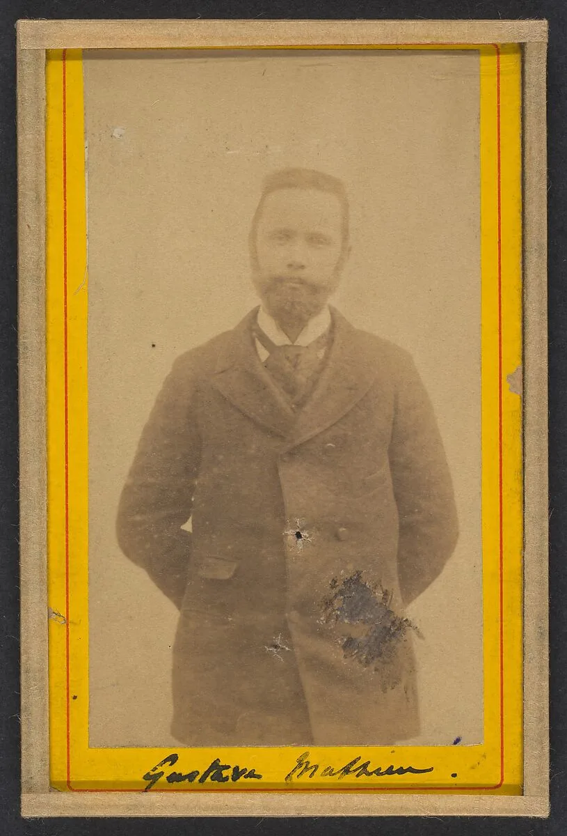 Mathieu. Gustave. (avec une barbe postiche) — Alphonse Bertillon