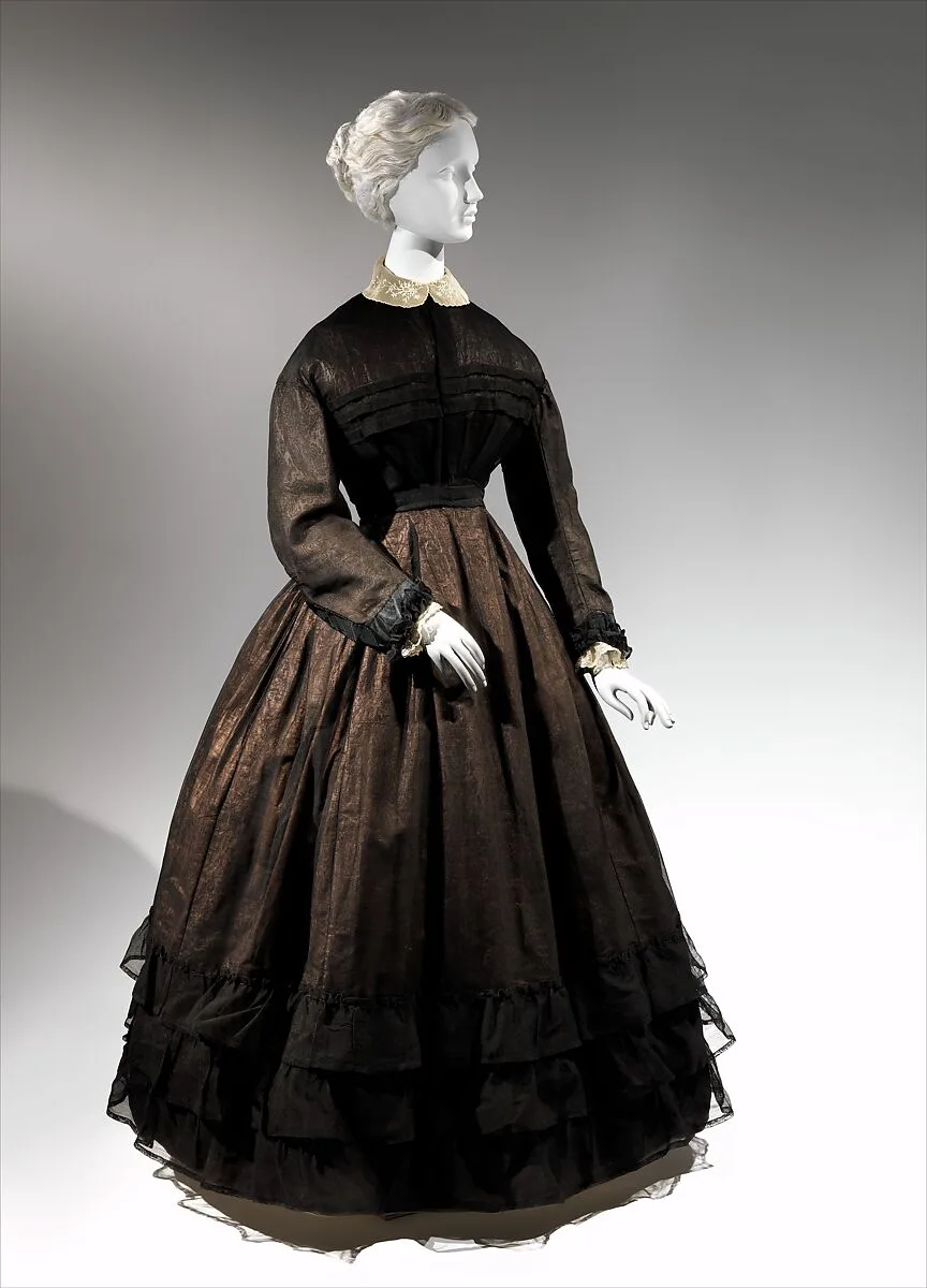 Mourning dress — Unknown