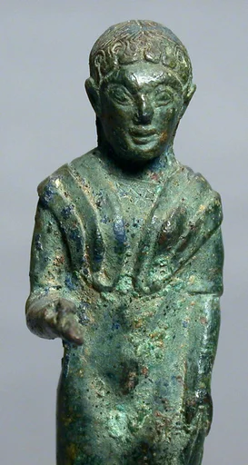 Bronze statuette of a kore