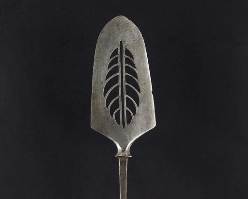 Arrowhead (<i>Yanone</i>)