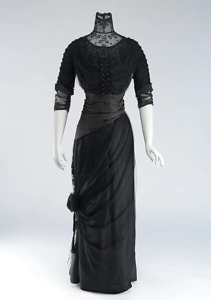 Dinner dress — Unknown
