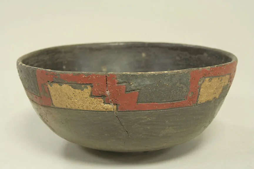 Incised Greyware Bowl — Unknown